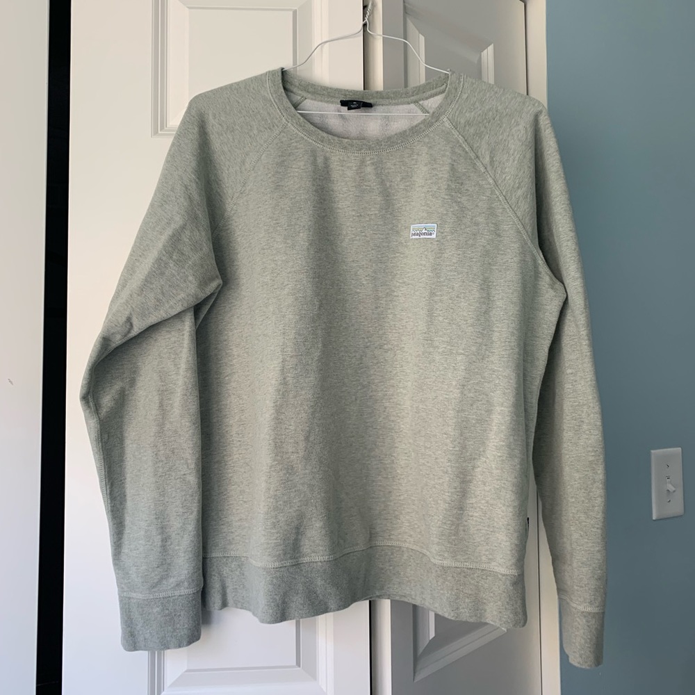 Lightweight Patagonia Sweatshirt for sale in great condition!